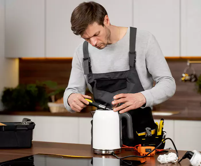 Skilled Blender Technicians: Your Small Appliance Repair Experts for Bridgeport, CT