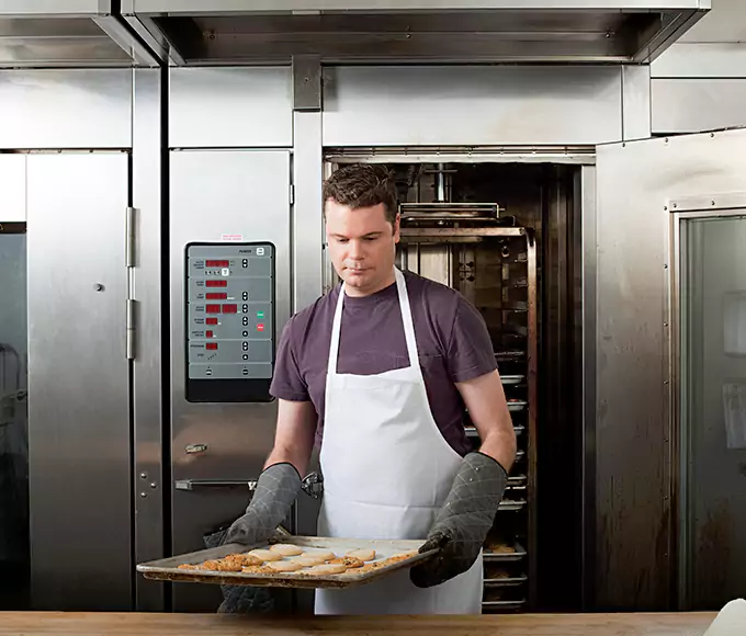 Why Bridgeport, CT Kitchens Trust Bridgeport Appliance Pro for Commercial Oven Repair?